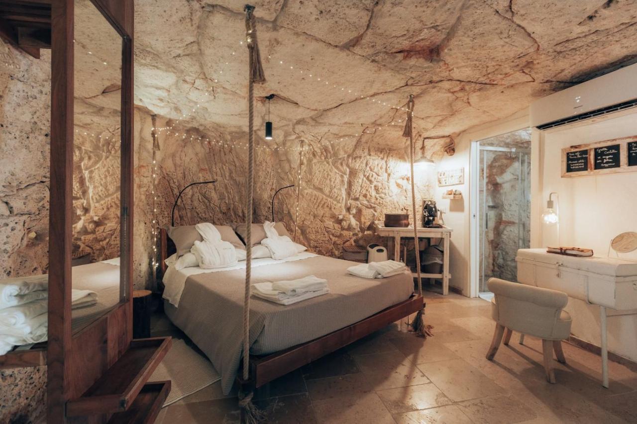 Grotta Carlotta Bed & Breakfast Ostuni Exterior photo
